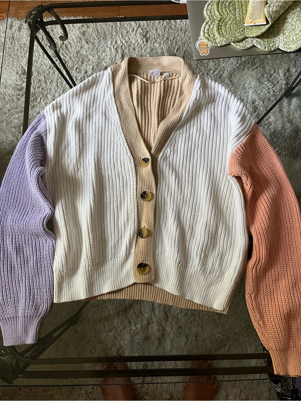 GAP Shaker-Stitch V-Neck Cardigan in cream, lavender, peach size M